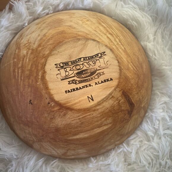 Great Alaskan Bowl Co. Hand Made Large Wood Bowl set of 5 Fairbanks Alaska - Picture 4 of 13
